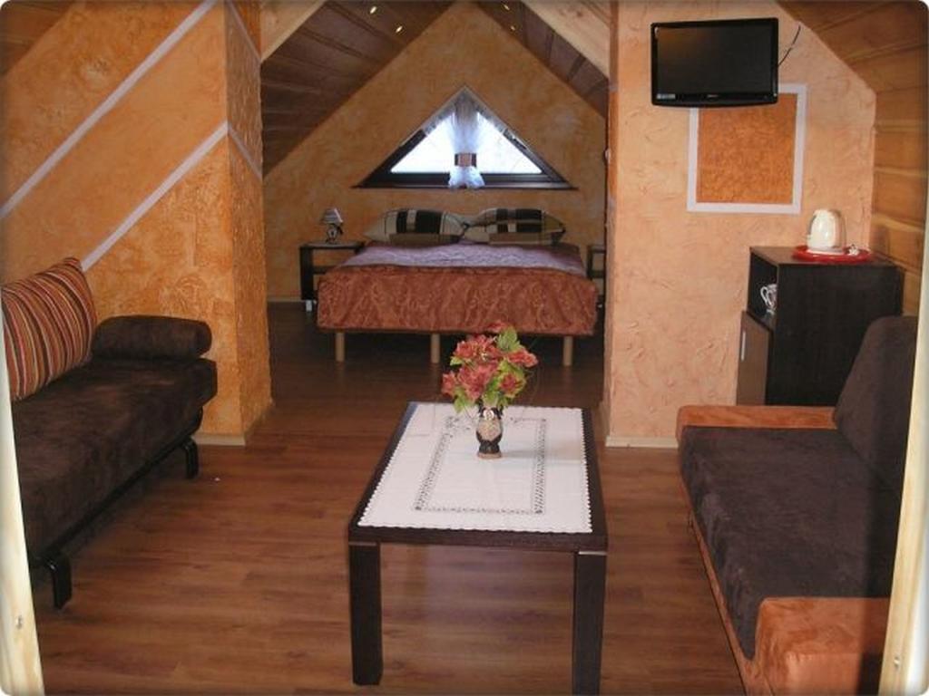 Willa Pod Debami - Basen, Sala Zabaw - Blisko Centrum Guest house